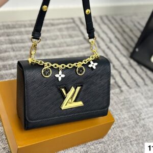 Modern Style Trendy LV Handbag L2075