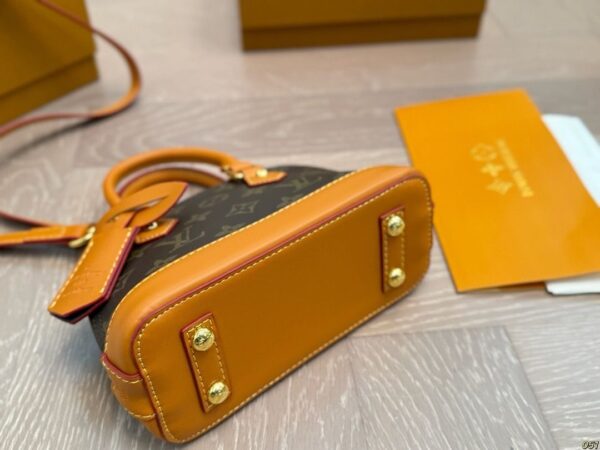 Modern Style Trendy LV Handbag L2073 Modern Style Trendy LV Handbag L2073
