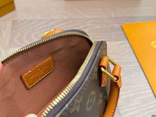 Modern Style Trendy LV Handbag L2073 Modern Style Trendy LV Handbag L2073