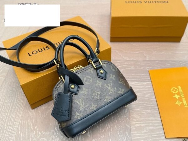 Modern Style Trendy LV Handbag L2073 Modern Style Trendy LV Handbag L2073