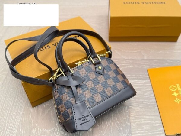 Modern Style Trendy LV Handbag L2073 Modern Style Trendy LV Handbag L2073
