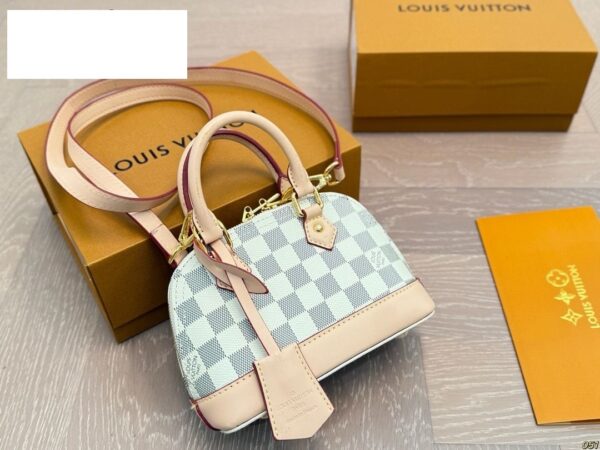 Modern Style Trendy LV Handbag L2073 Modern Style Trendy LV Handbag L2073