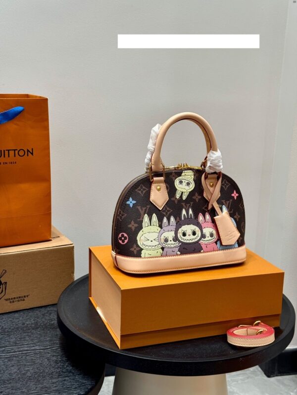 Modern Style Trendy LV Handbag L2061
