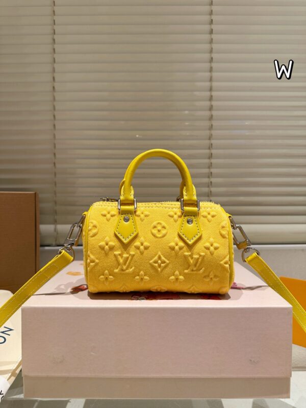 Modern Style Trendy LV Handbag L2041