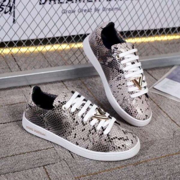 New Collection Fashion Women LV Shoes 002
