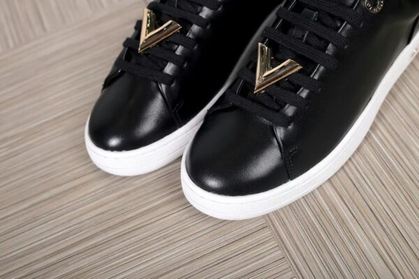 New Collection Fashion Women LV Shoes 001