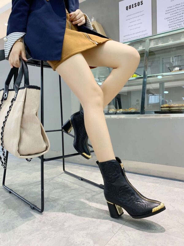 New Collection Fashion Women CN Shoes 024