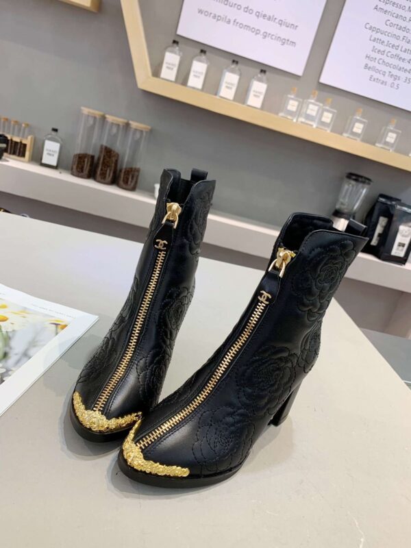 New Collection Fashion Women CN Shoes 024