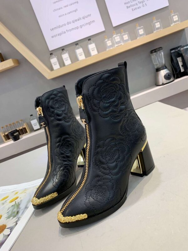 New Collection Fashion Women CN Shoes 024