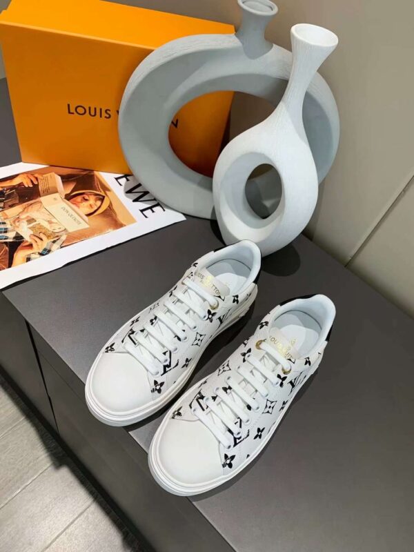 New Collection Fashion Women LV Shoes 072