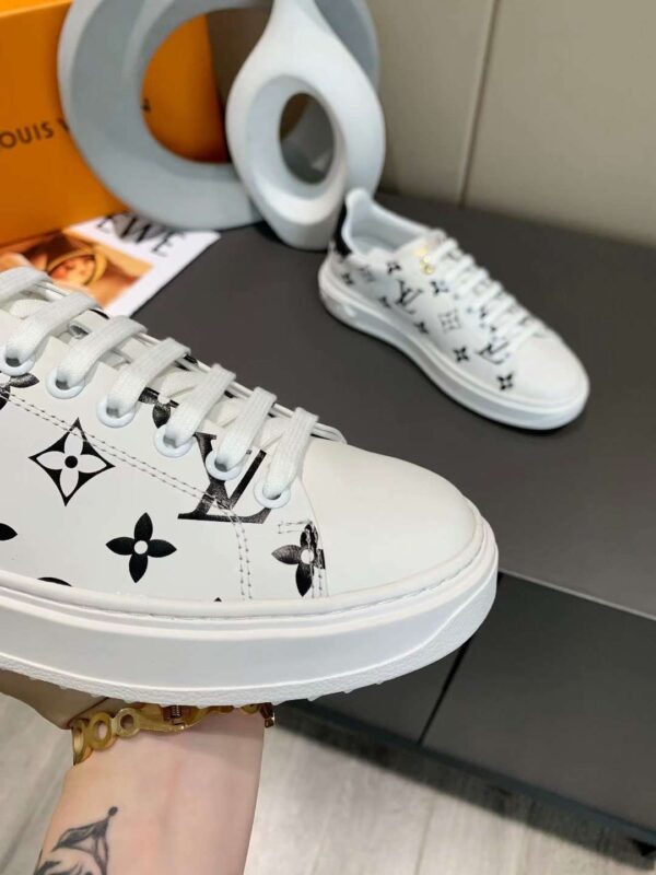 New Collection Fashion Women LV Shoes 072
