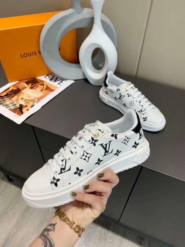 New Collection Fashion Women LV Shoes 072