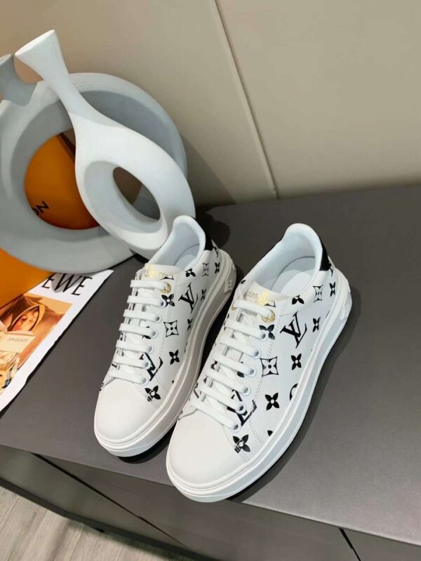 New Collection Fashion Women LV Shoes 072