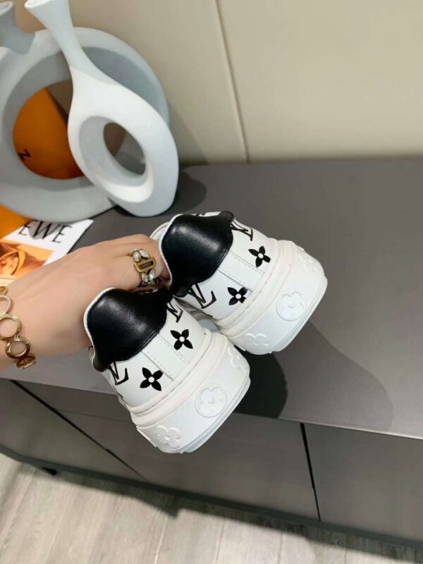 New Collection Fashion Women LV Shoes 072