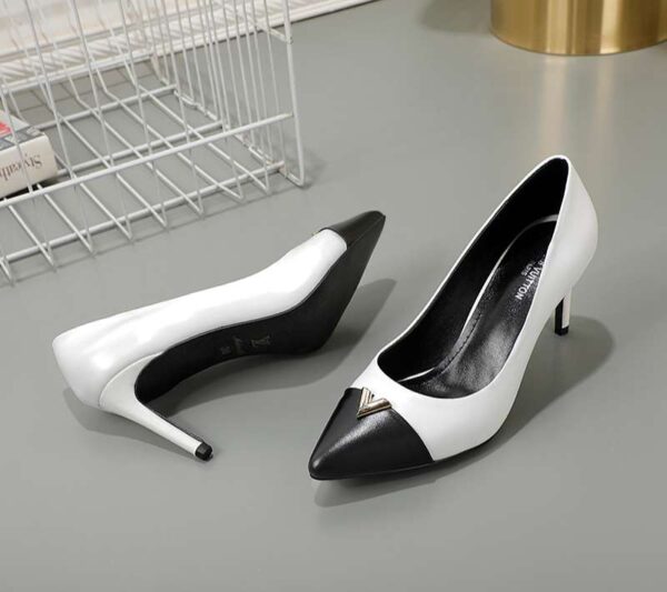 New Collection Fashion Women LV Shoes 057