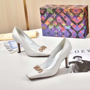New Collection Fashion Women LV Shoes 050
