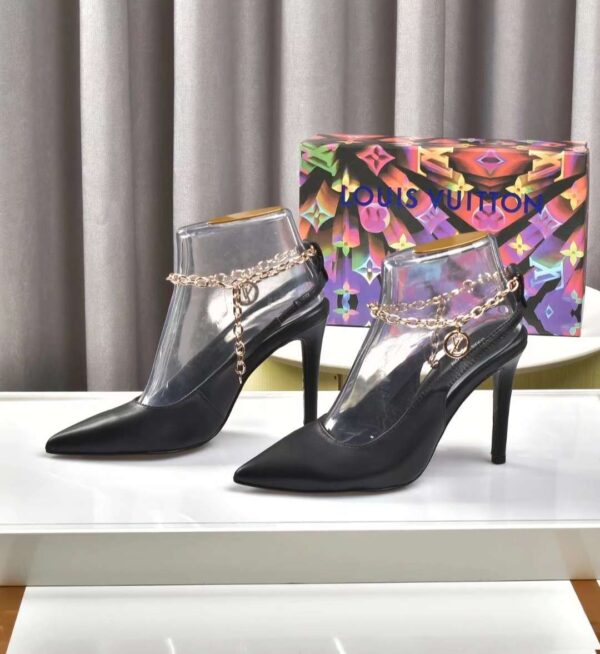 New Collection Fashion Women LV Shoes 046