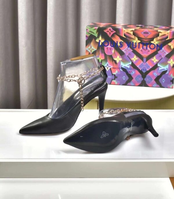 New Collection Fashion Women LV Shoes 046