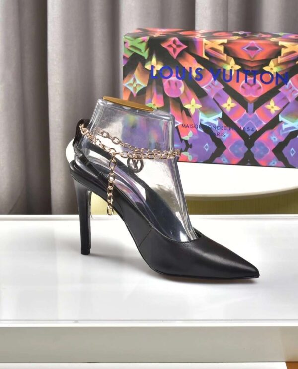 New Collection Fashion Women LV Shoes 046