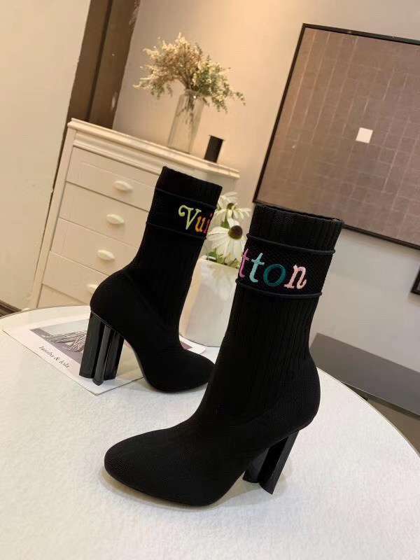New Collection Fashion Women LV Shoes 040