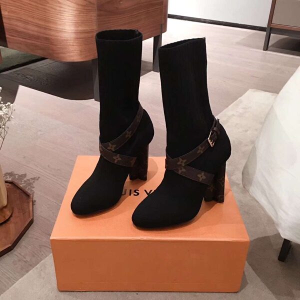 New Collection Fashion Women LV Shoes 038