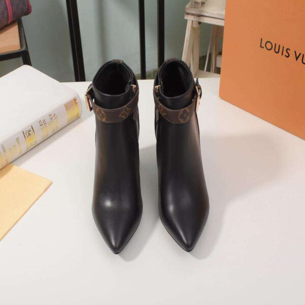 New Collection Fashion Women LV Shoes 032