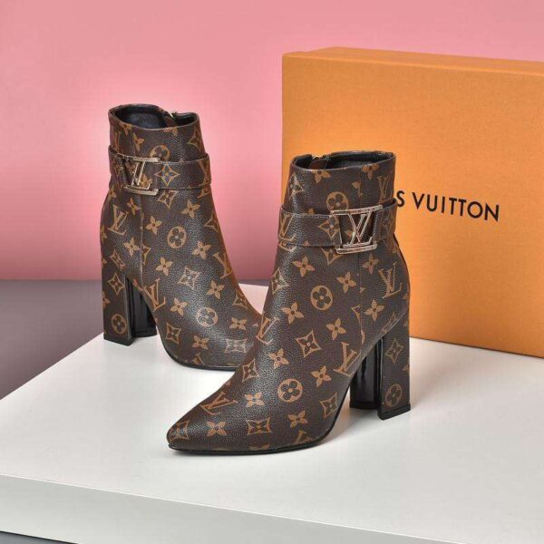 New Collection Fashion Women LV Shoes 031