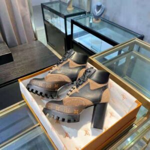 New Collection Fashion Women LV Shoes 020