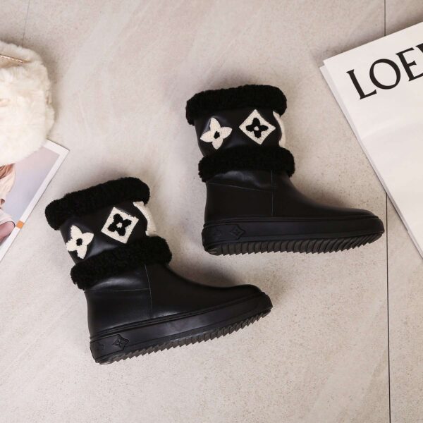 New Collection Fashion Women LV Shoes 019