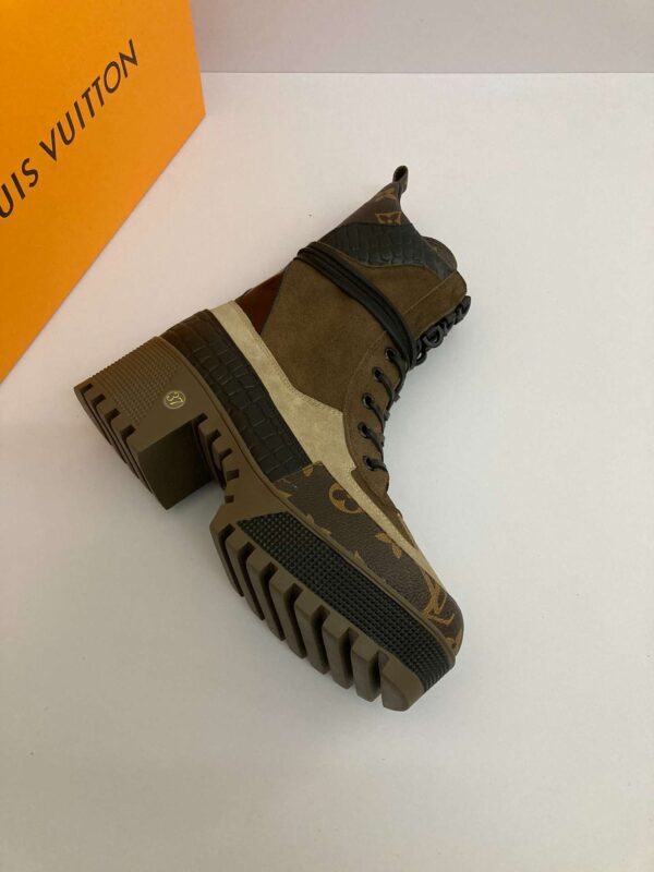 New Collection Fashion Women LV Shoes 018