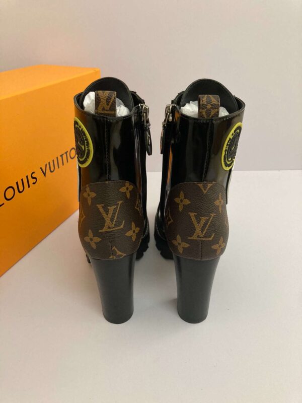 New Collection Fashion Women LV Shoes 017