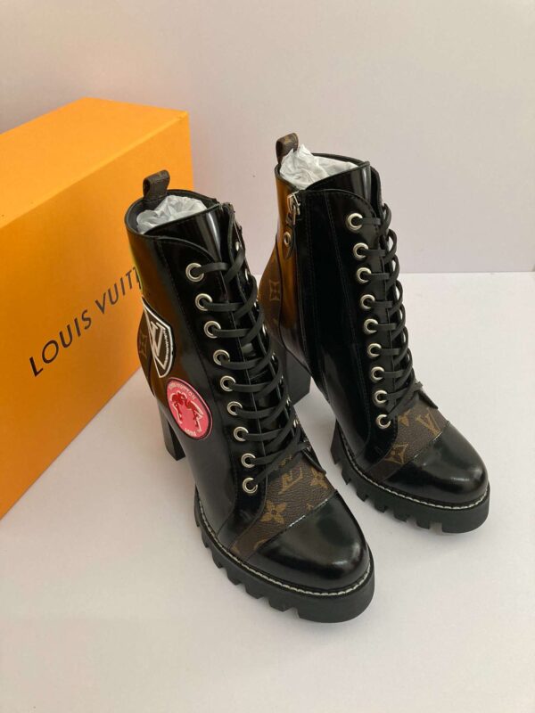 New Collection Fashion Women LV Shoes 017