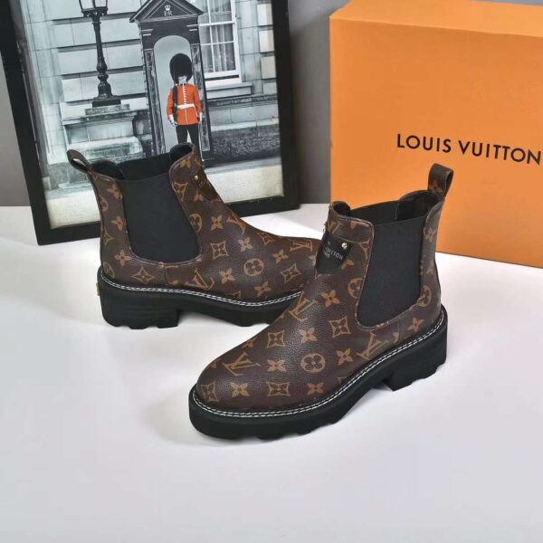 New Collection Fashion Women LV Shoes 016