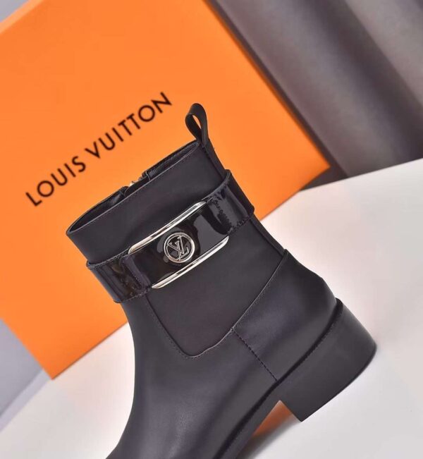 New Collection Fashion Women LV Shoes 013