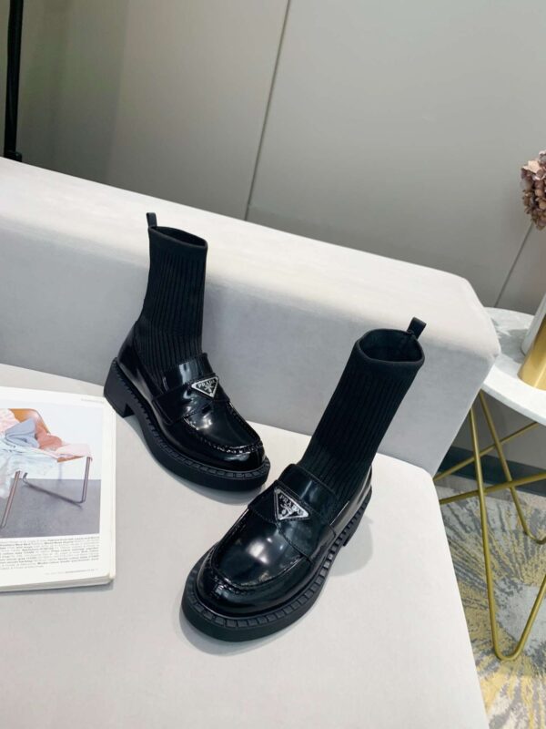 New Collection Fashion Women Prada Shoes 001