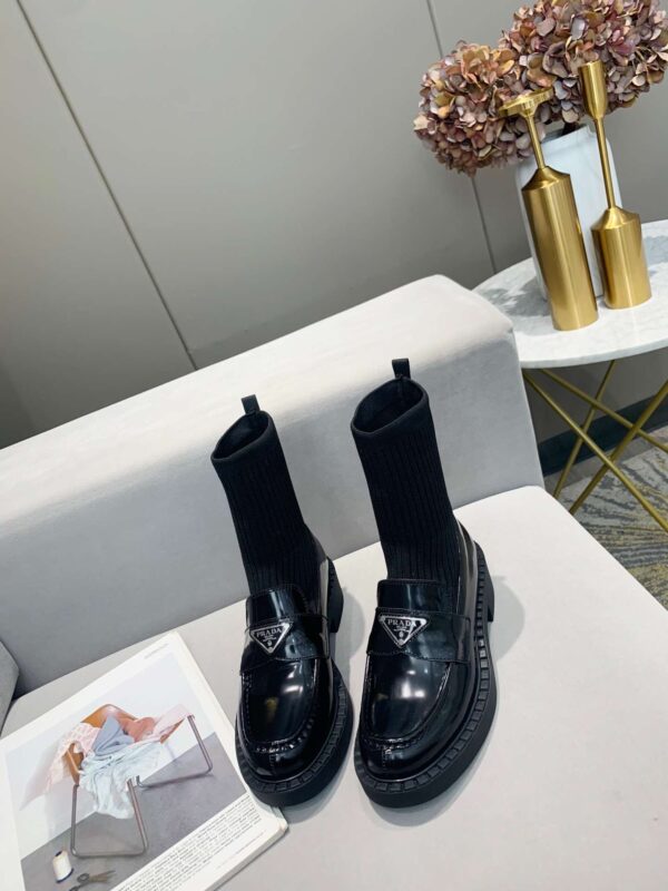 New Collection Fashion Women Prada Shoes 001
