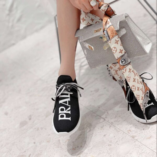 New Collection Fashion Women Prada Shoes 006