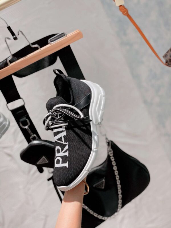New Collection Fashion Women Prada Shoes 006