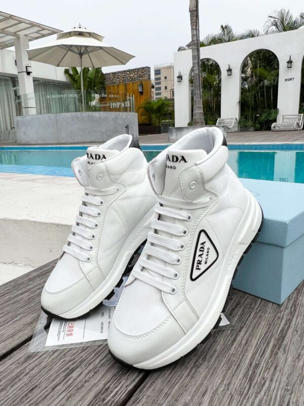 New Collection Fashion Women Prada Shoes 005-1