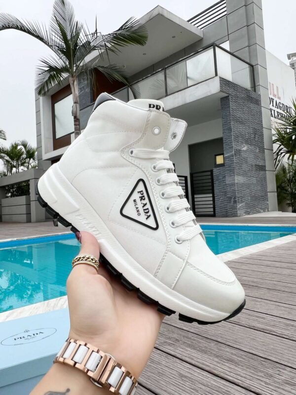 New Collection Fashion Women Prada Shoes 005-1