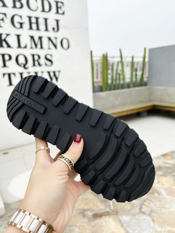 New Collection Fashion Women Prada Shoes 005-1