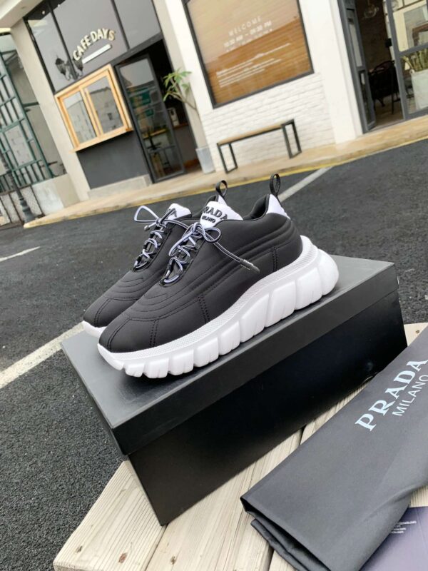 New Collection Fashion Women Prada Shoes 004