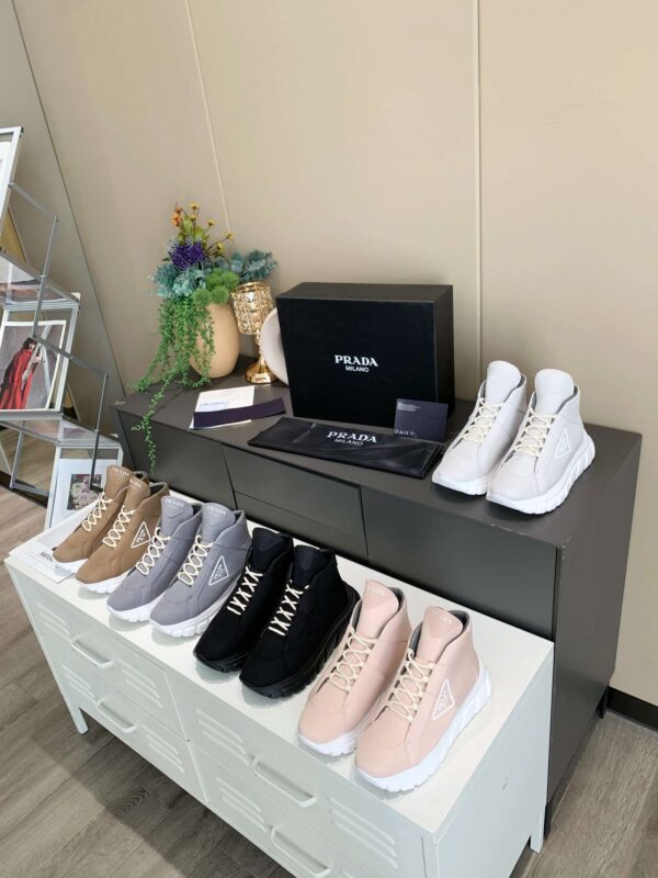 New Collection Fashion Women Prada Shoes 003