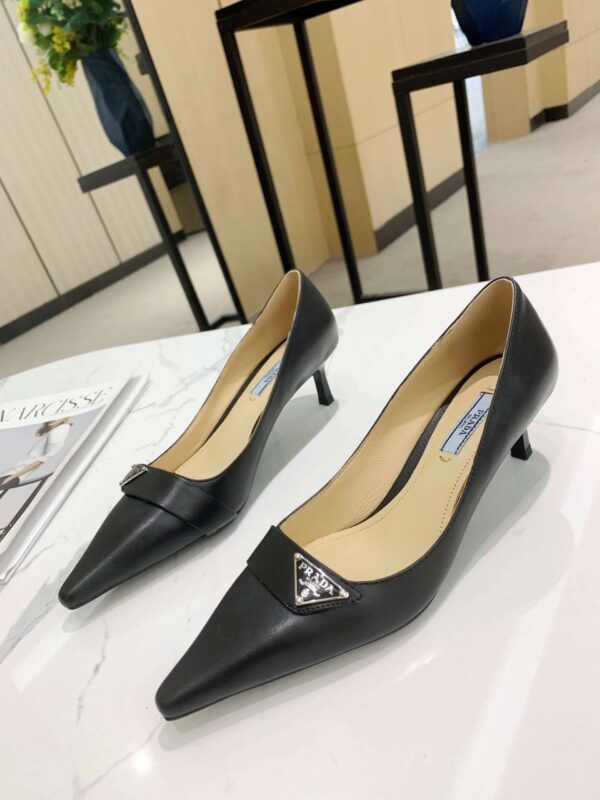New Collection Fashion Women Prada Shoes 002