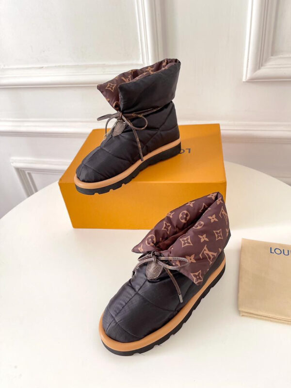 New Collection Fashion Women LV Shoes 073