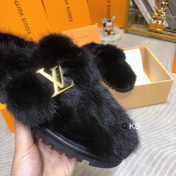 New Collection Fashion Women LV Shoes 103