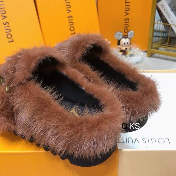 New Collection Fashion Women LV Shoes 099