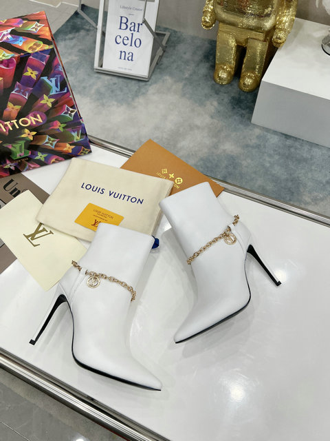 New Collection Fashion Women LV Shoes 096