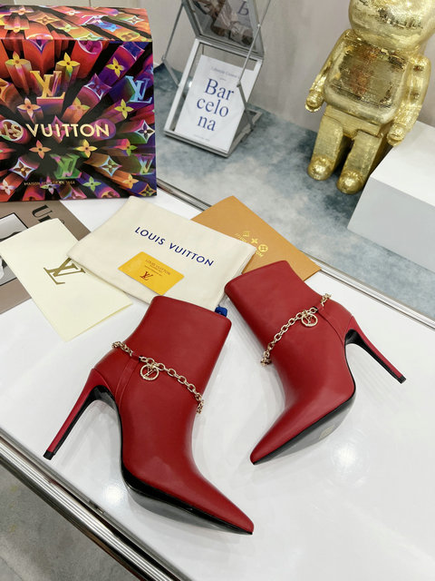 New Collection Fashion Women LV Shoes 096
