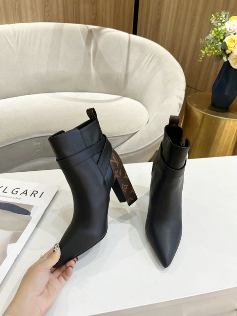 New Collection Fashion Women LV Shoes 094
